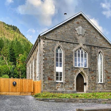 Dinas Mawddwy Finest Retreats - Luxury Converted Chapel With Hot Tub & Games Room מראה חיצוני תמונה