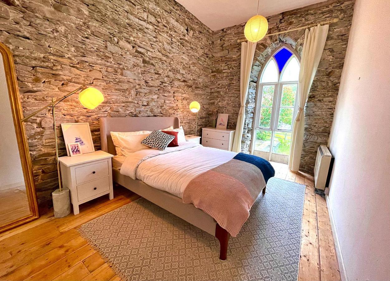 Dinas Mawddwy Finest Retreats - Luxury Converted Chapel With Hot Tub & Games Room מראה חיצוני תמונה
